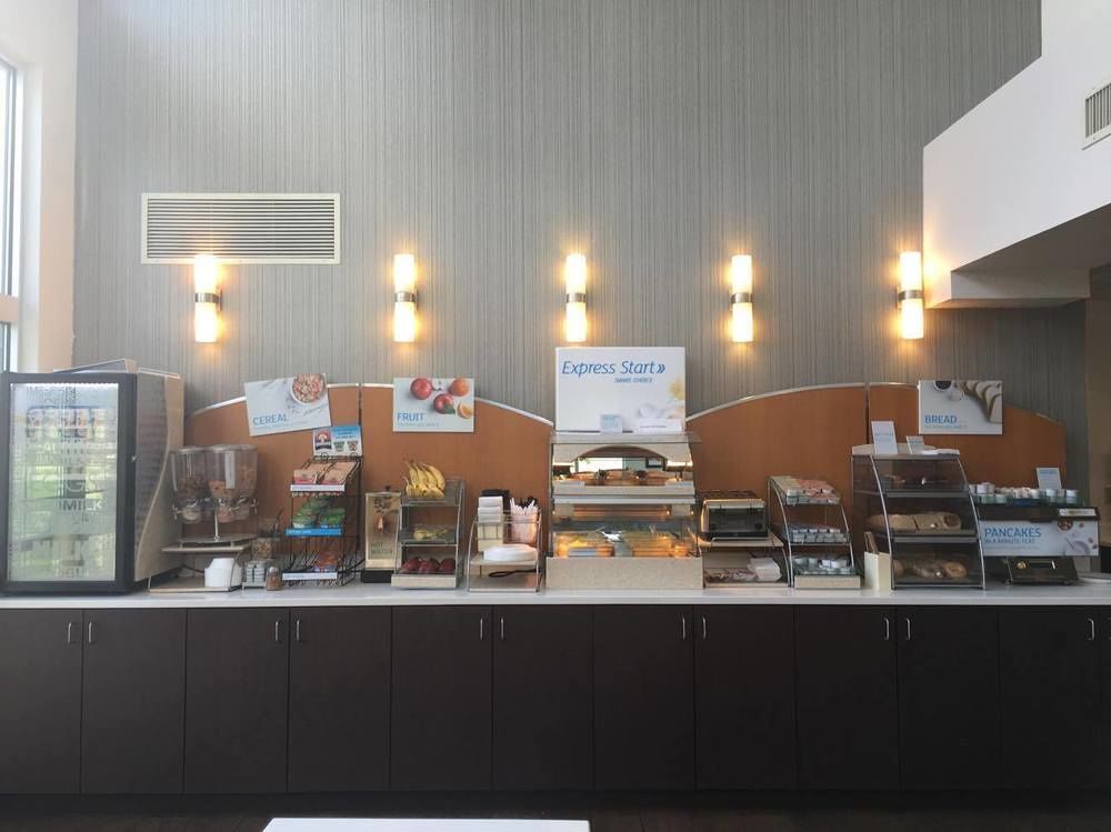 Holiday Inn Express & Suites East Wichita I-35 Andover By Ihg Εξωτερικό φωτογραφία