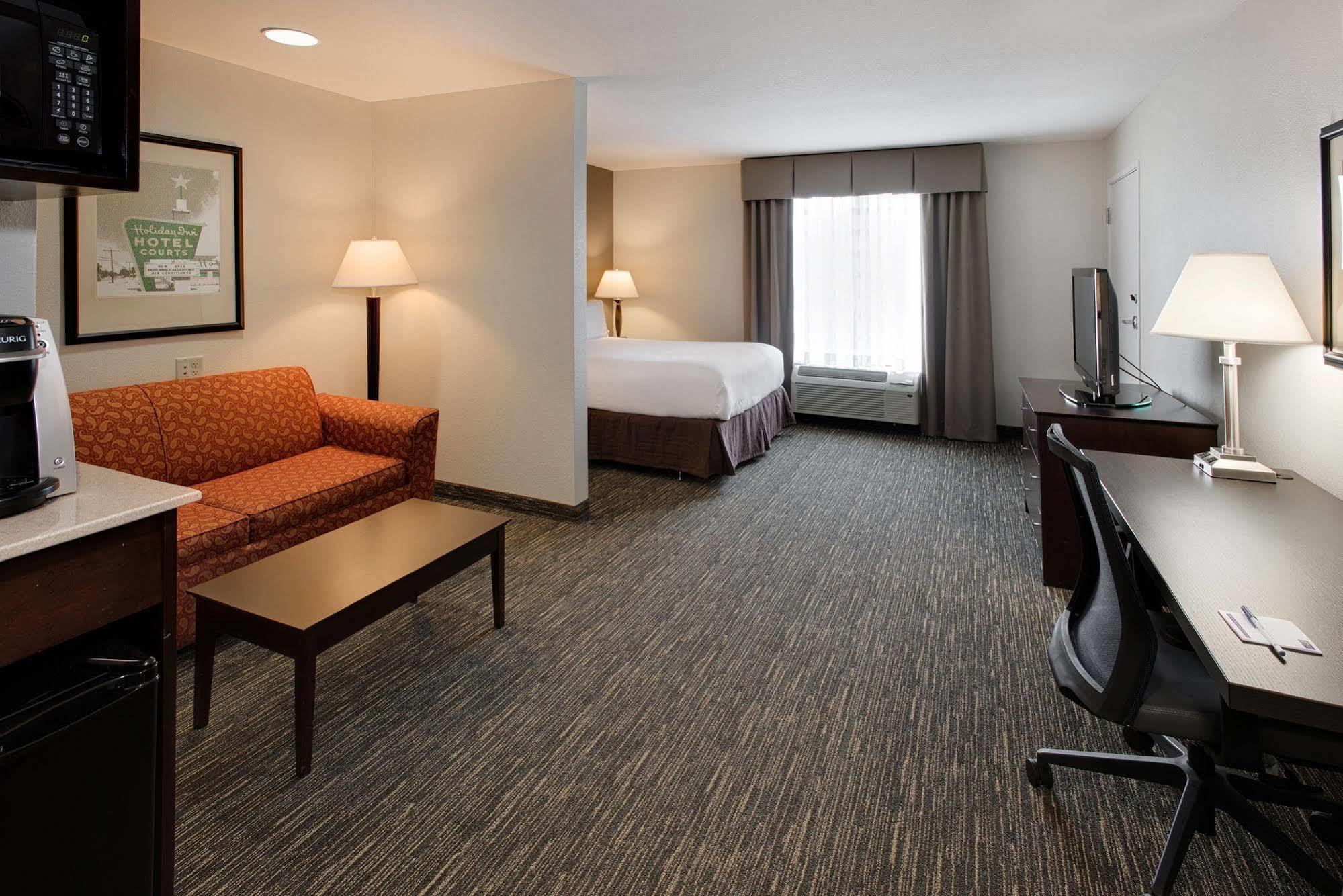 Holiday Inn Express & Suites East Wichita I-35 Andover By Ihg Εξωτερικό φωτογραφία